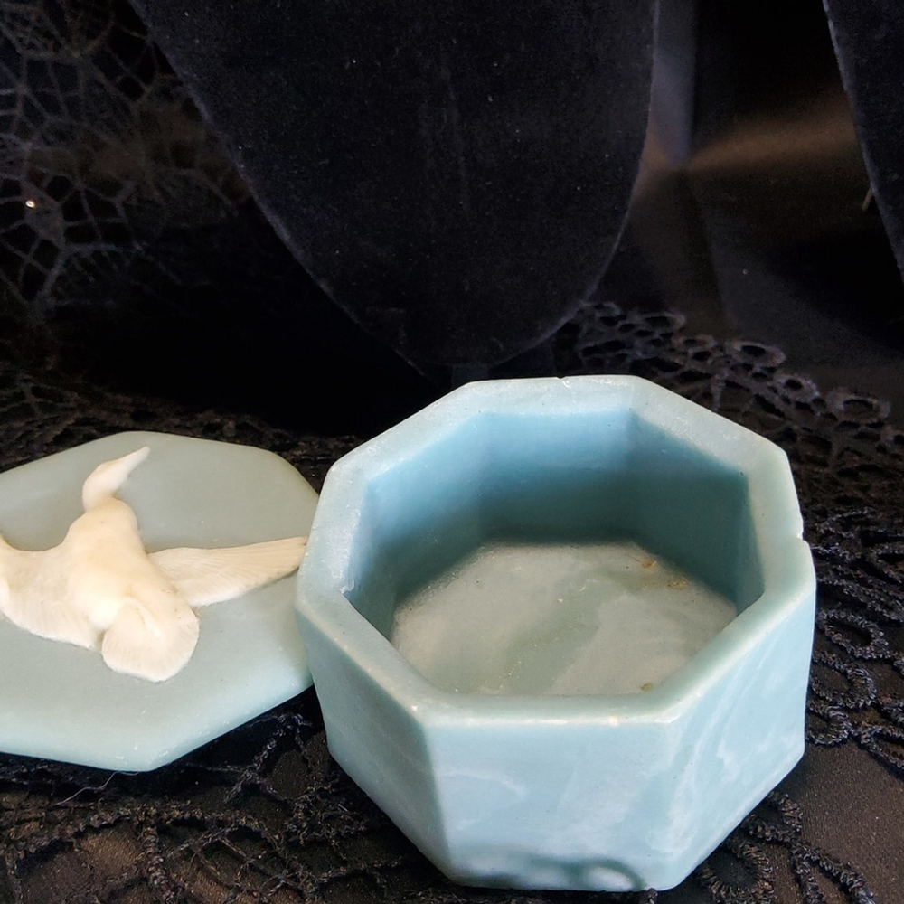 Incolay Blue Octagonal Jewelry Trinket Box Duck Top 3D - Picture 3 of 6